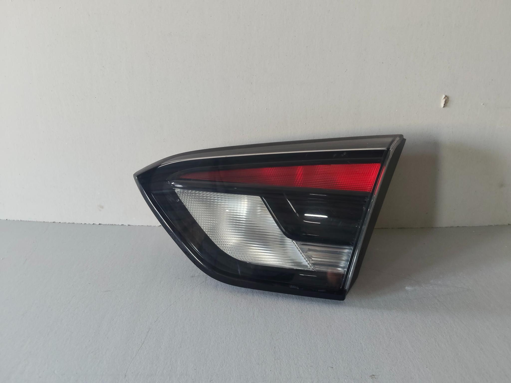 OPEL CROSSLAND X SAĞ İÇ STOP LAMBASI