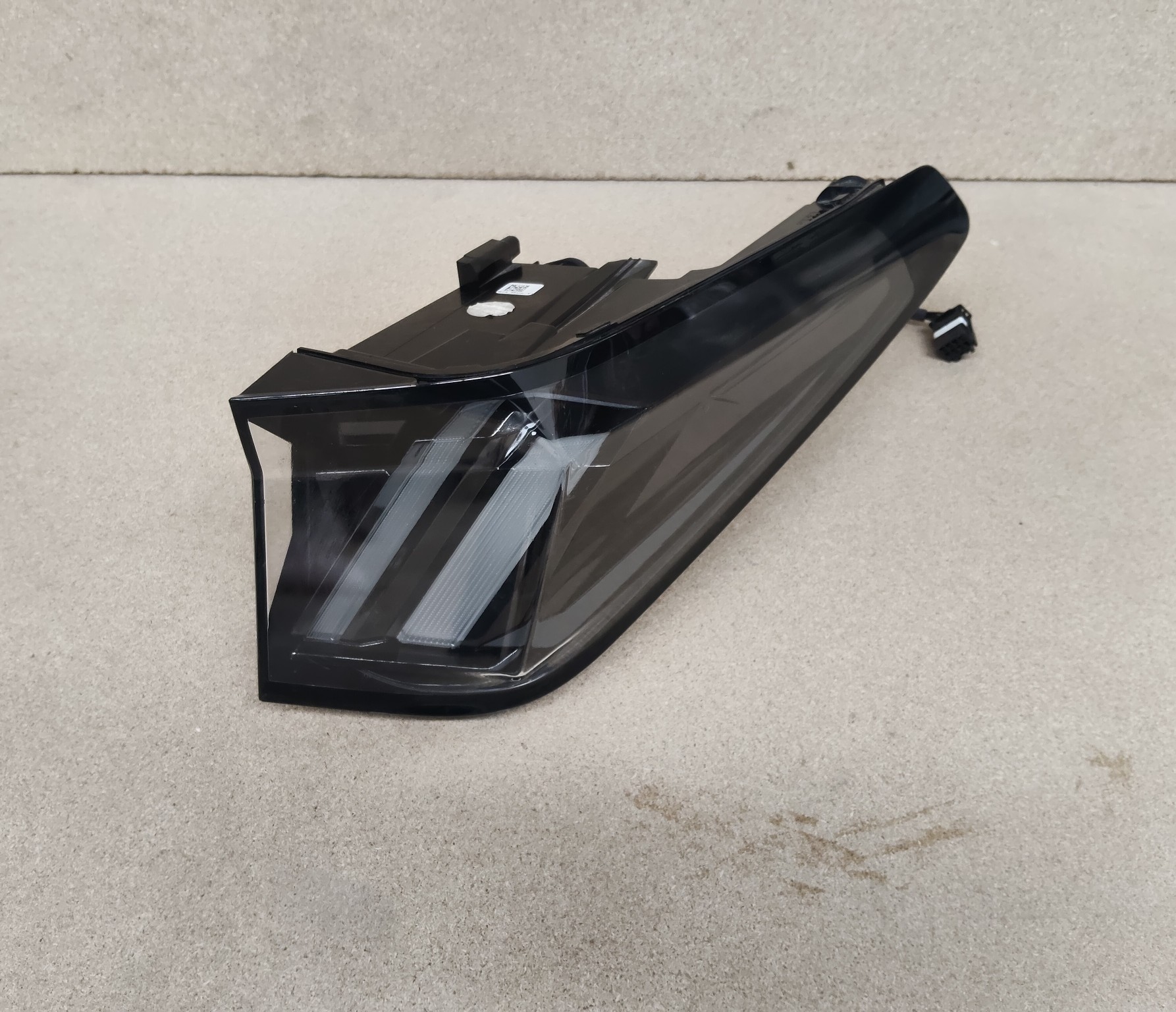 PEUGEOT 3008 SAĞ DIŞ STOP LAMBASI 2025