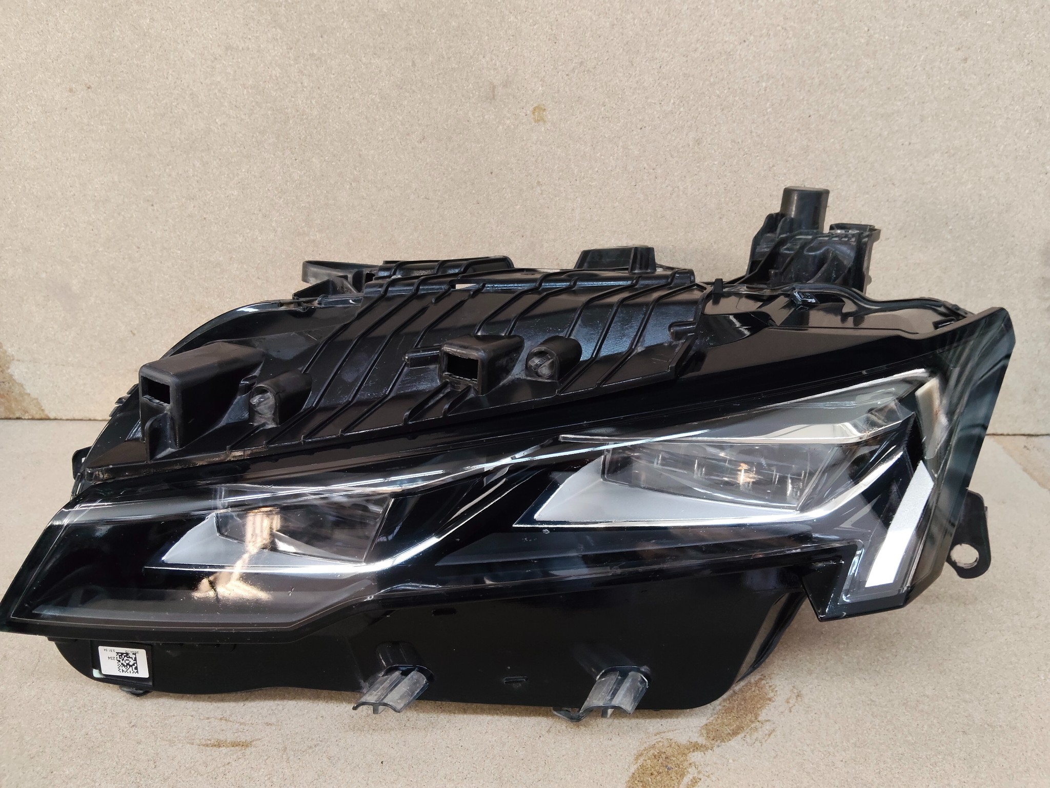 PEUGEOT 308 - 408 GT MATRİX LED SOL FAR