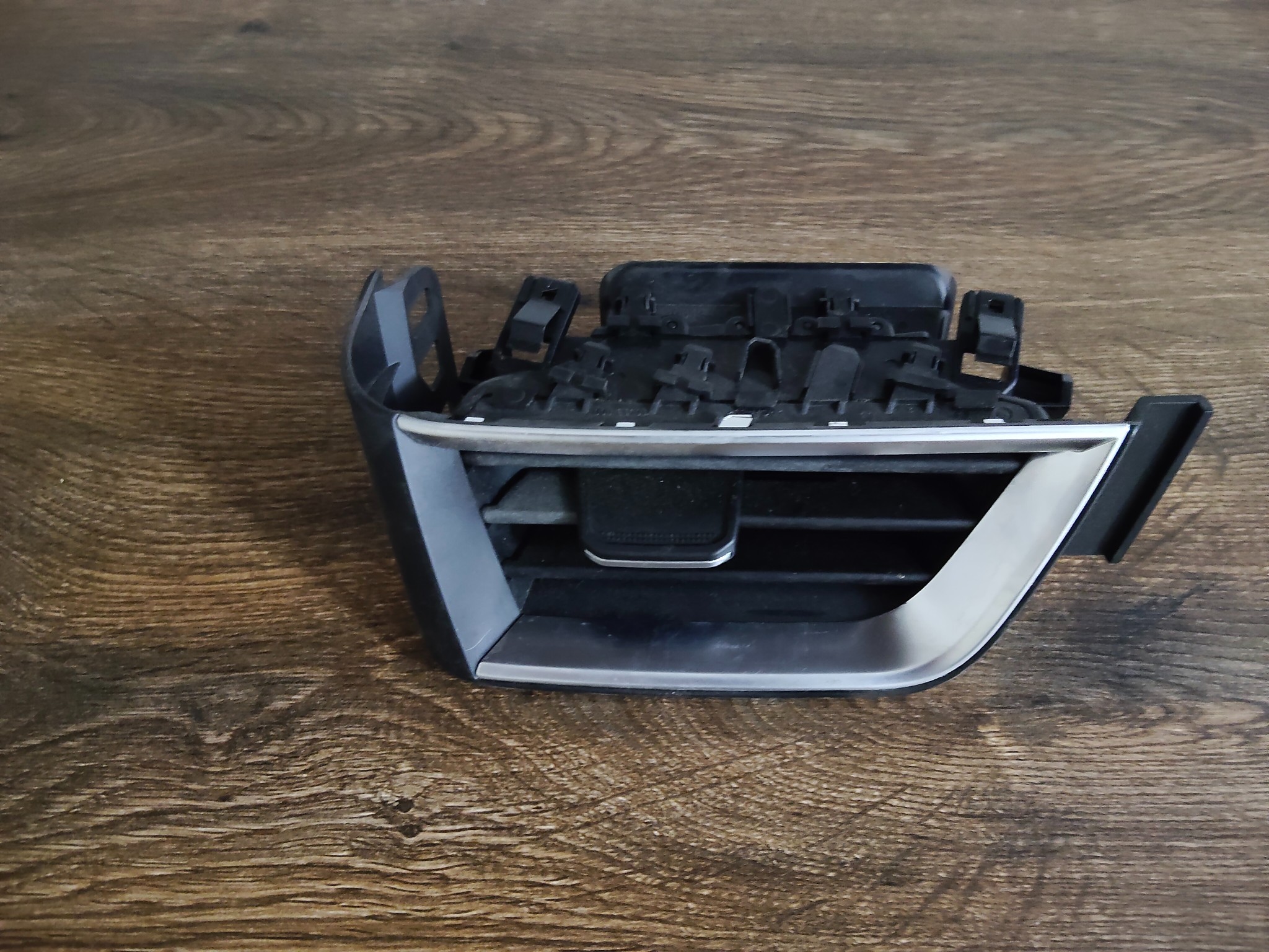 RENAULT CLİO 5 KALORİFER MENFEZİ