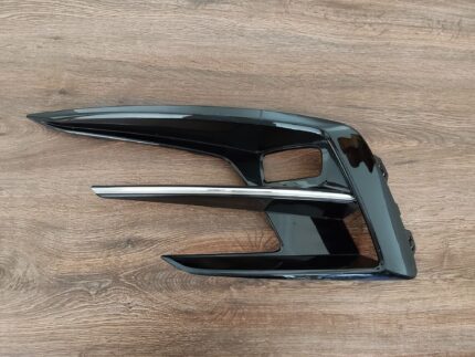 Alternative view of MEGANE 4 SİS FAR ÇERÇEVESİ